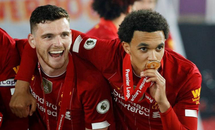 利物浦的新篇章:萨拉赫与罗伯逊告别,克洛普的时代落幕